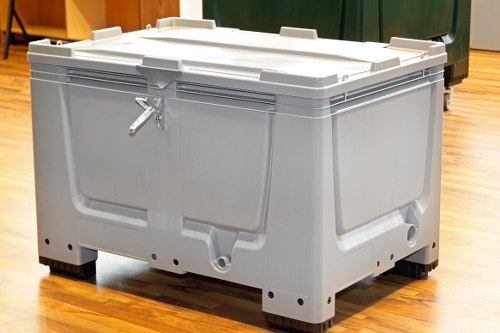 Cubic yard measurement illustration for waste volume